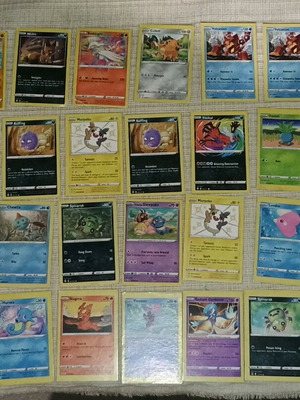 Pokemon cards basic set of 32 with metal storage box used