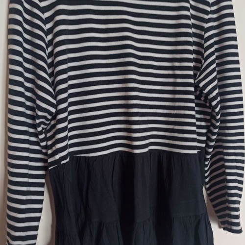 Zara black and white striped long-sleeve top Large like new with ruffles