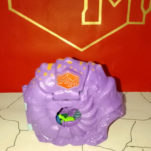 Mighty Max Sinks Nautilus shell only like new