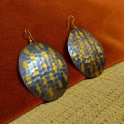 Vintage handmade earrings like new, brown and golden