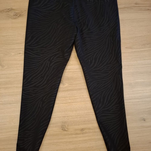 Zara Skinny Pants like new, animal print, black, size 46