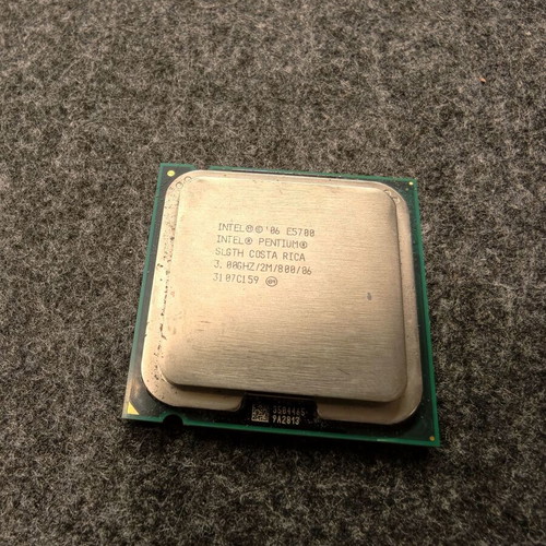 Intel Pentium E5700 dual-core processor used, 3.00 GHz, Socket LGA775