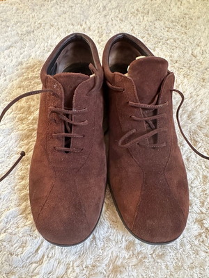 Loewe women's leather shoes size 37 like new, brown