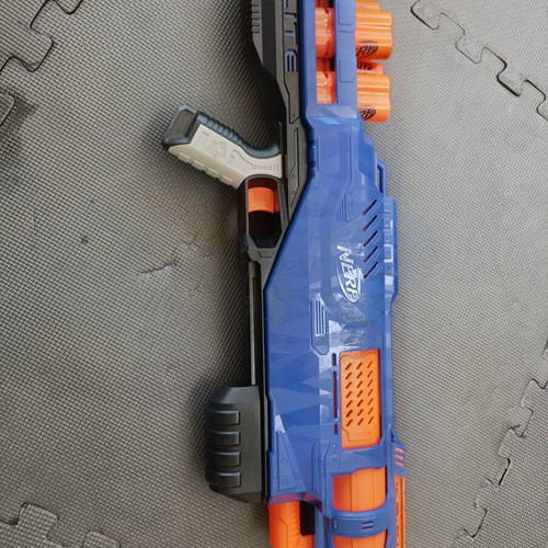 Nerf N-Strike Elite Trilogy DS-15 Blaster used, shotgun with 4 shells