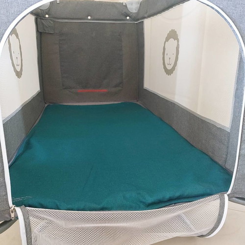 Lionelo Simon 2.0 playpen used 2-in-1 with carousel and mosquito net
