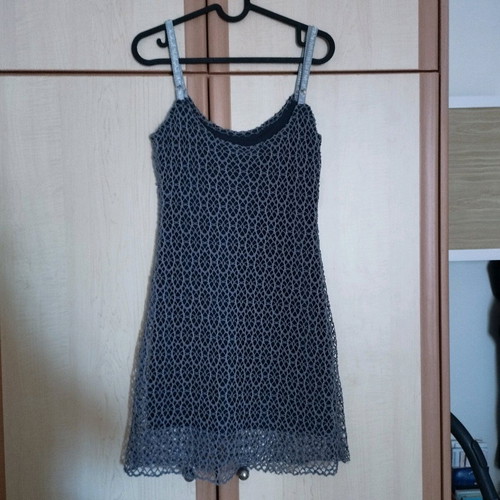 Caramella gray two-tone dress like new, elastic fabric, size M