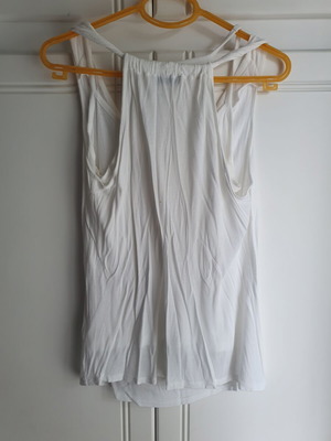 Sarah Lawrence blouse and t-shirt medium, like new, cotton
