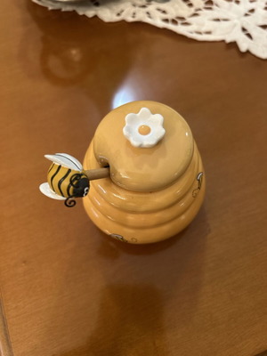Honey jar like new