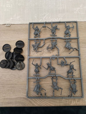 Миниатюри Uruk hai Scouts games workshop, 12 броя нови