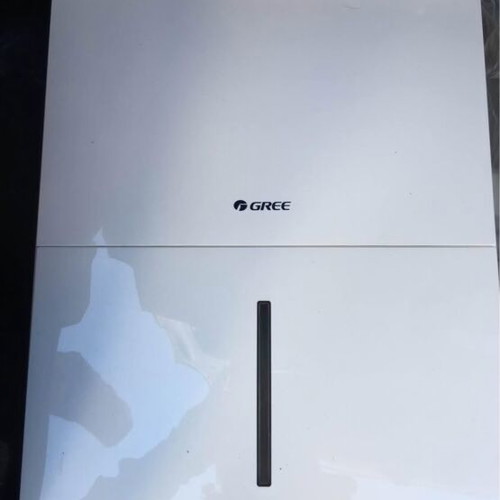 Gree dehumidifier like new