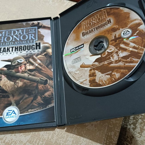 Medal of Honor Breakthrough PC game like new Greek edition