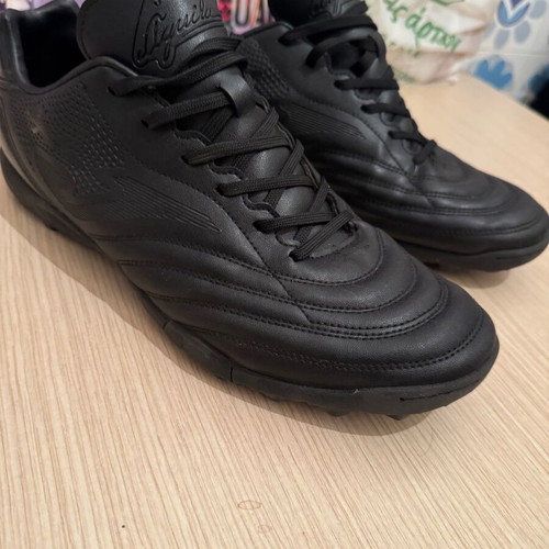 Joma football shoes 44.5 black like new with studs