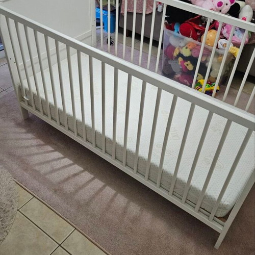 Baby cot with latex mattress used, white, wooden