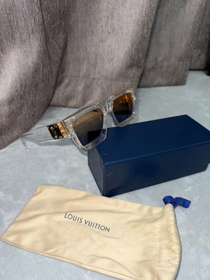 Louis Vuitton Millionaire sunglasses like new, black and white