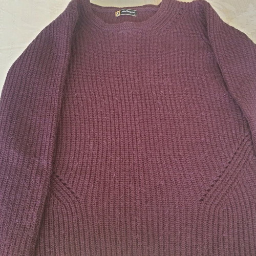 Pullover used, burgundy, size medium