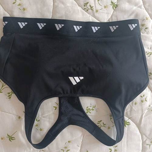 Adidas sports bra like new, black and white, size M/L