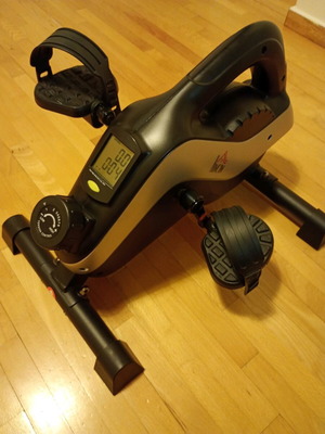 Homcom Mini pedal exerciser like new