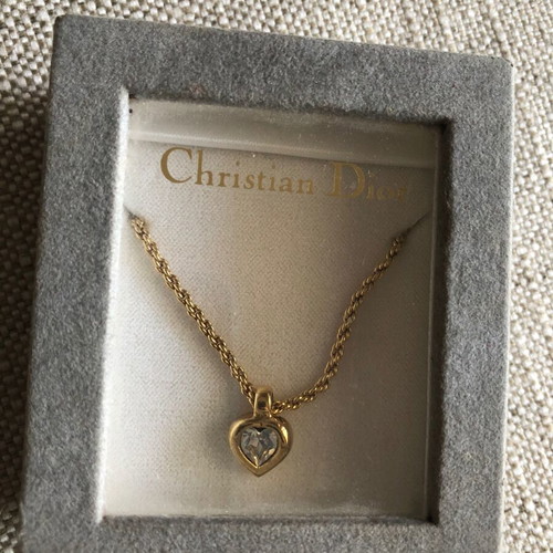 Christian Dior necklace like new vintage gold-plated with heart design