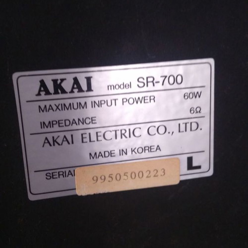 Ηχεία Akai 2 τεμαχίων μεταχειρισμένα, 60 watt, ύψος 45 εκατοστά