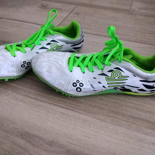 Admiral Track Shoes Size 43 White Like New with Spikes
