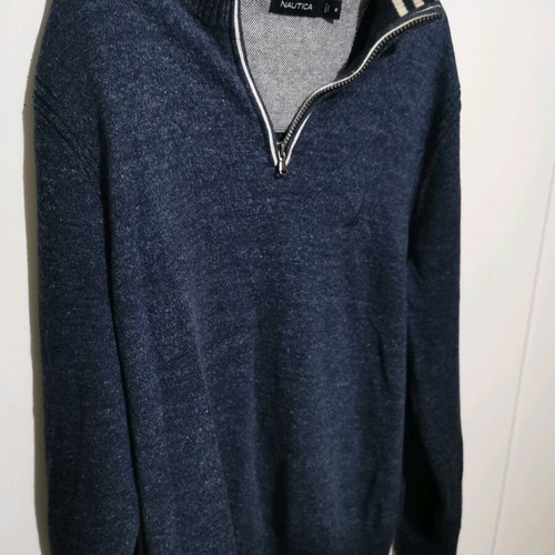 Nautica wool sweater size medium like new, blue