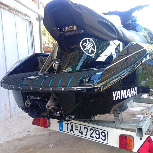 Yamaha Waverunner 80hp jet ski like new with trailer