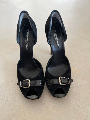 Peep toe leather Atos Lombardini heels size 39 like new, black