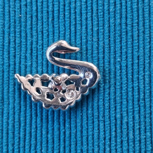 Swarovski pin silver tone like new