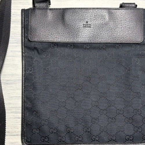 Gucci Vintage Black GG Monogram Flat Messenger Bag like new