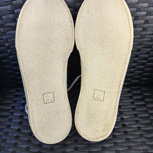Veja sports shoes used, size 45, white
