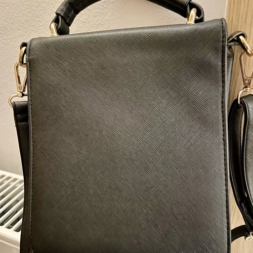 Alexi Andriotti shoulder bag like new, black, two compartments