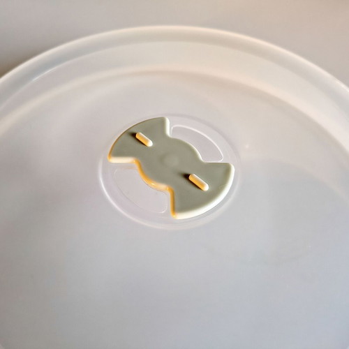 Plastic microwave cover 28 cm new