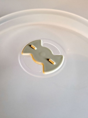 Plastic microwave cover 28 cm new
