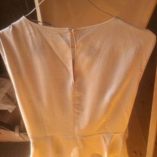 Zara sleeveless top gold size medium like new