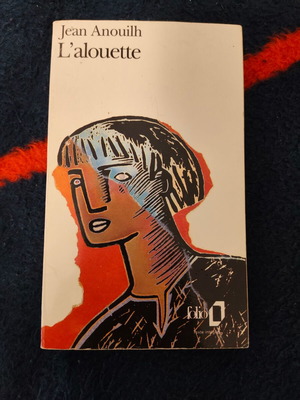 L' Alouette Jean Anouilh book used with underlines