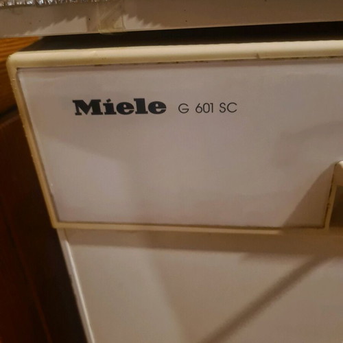 Miele dishwasher like new