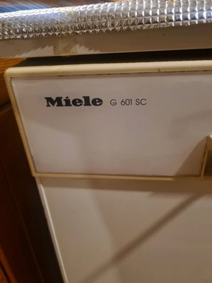Miele dishwasher like new
