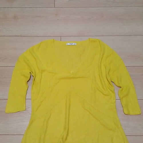 Mango women's yellow sweater like new, size S/M