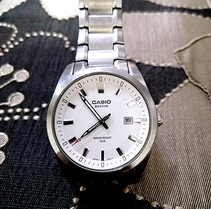 Casio beside