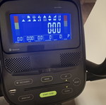 Elliptical machine like new with multiple workout programs