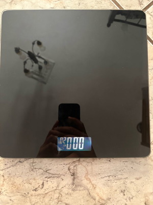 Digital bathroom scale like new with glass surface