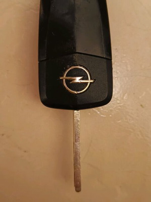 Opel car key like new, genuine