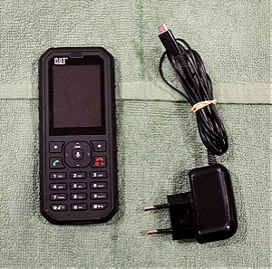 Κινητό τηλέφωνο Caterpillar B35 σχεδόν καινούργιο αφού χρησιμοποιήθηκε μόνο 6 μήνες.
