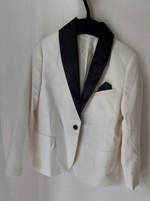 Boys' formal jacket H&M like new, size 6-7 years, white cream with black