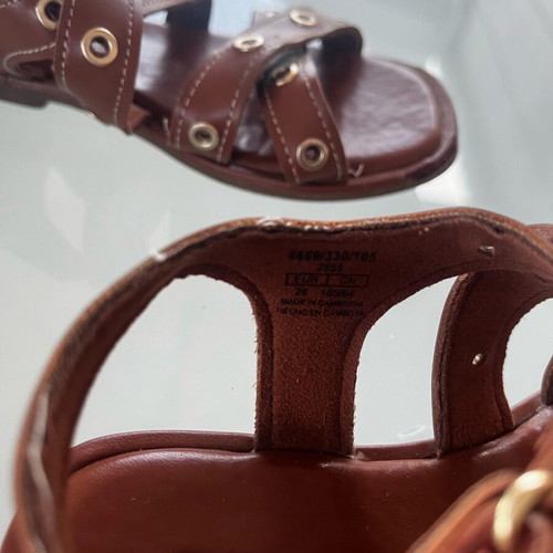 Zara leather shoe used, size 26, brown