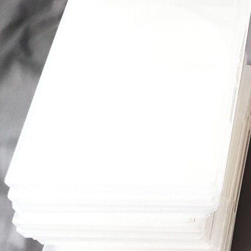 DVD cases pack of 30, like new, transparent