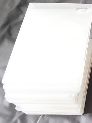 DVD cases pack of 30, like new, transparent