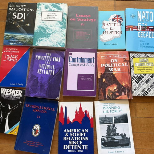 Military history and international politics book set, 28 volumes