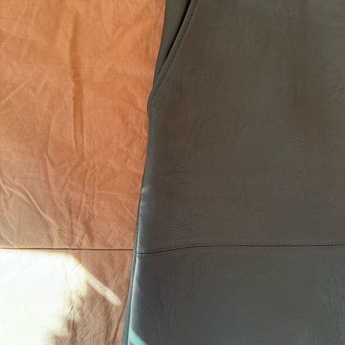 Ladi short leather skirt in A-line, like new
