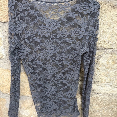 Top one size with lace like new, gray